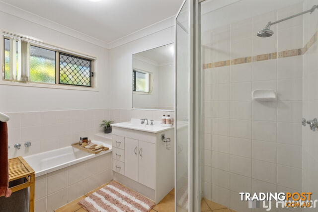 1 Themeda Court VICTORIA POINT QLD 4165