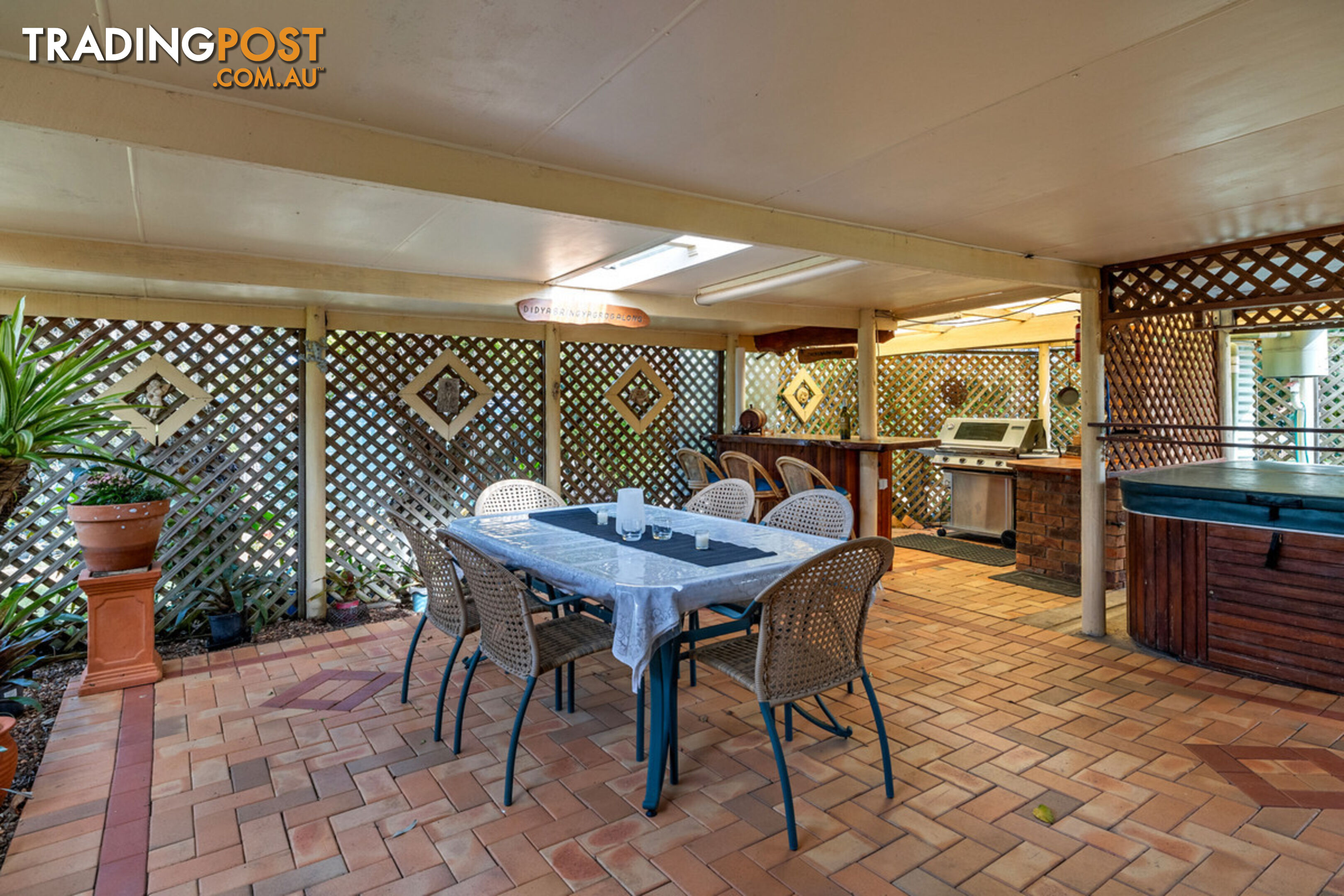 9 Dawn Crescent THORNLANDS QLD 4164