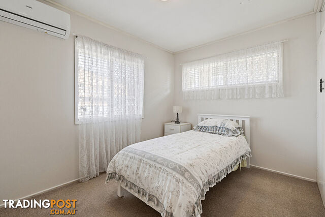 2 Dalkerry Street WYNNUM WEST QLD 4178