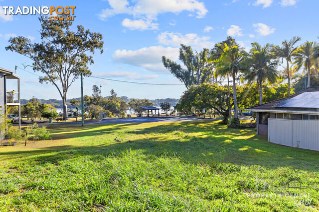 26 Esplanade RUSSELL ISLAND QLD 4184