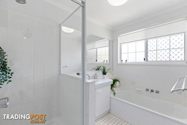 1 Ringtail Place WYNNUM WEST QLD 4178