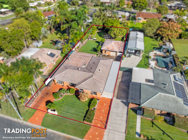 8 Meredith Place REDLAND BAY QLD 4165 - photo 3 of 24