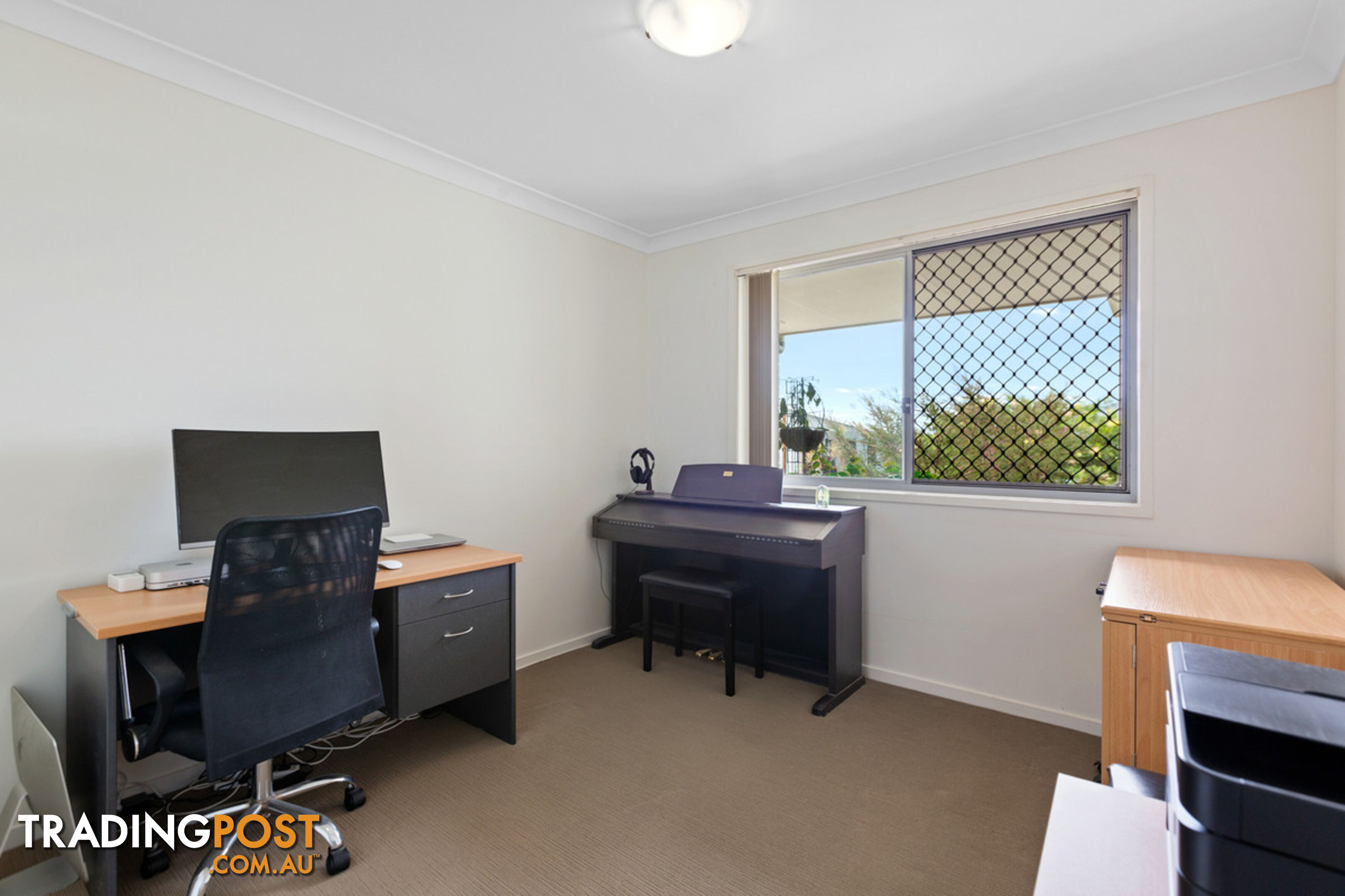 8 Willis Close REDLAND BAY QLD 4165