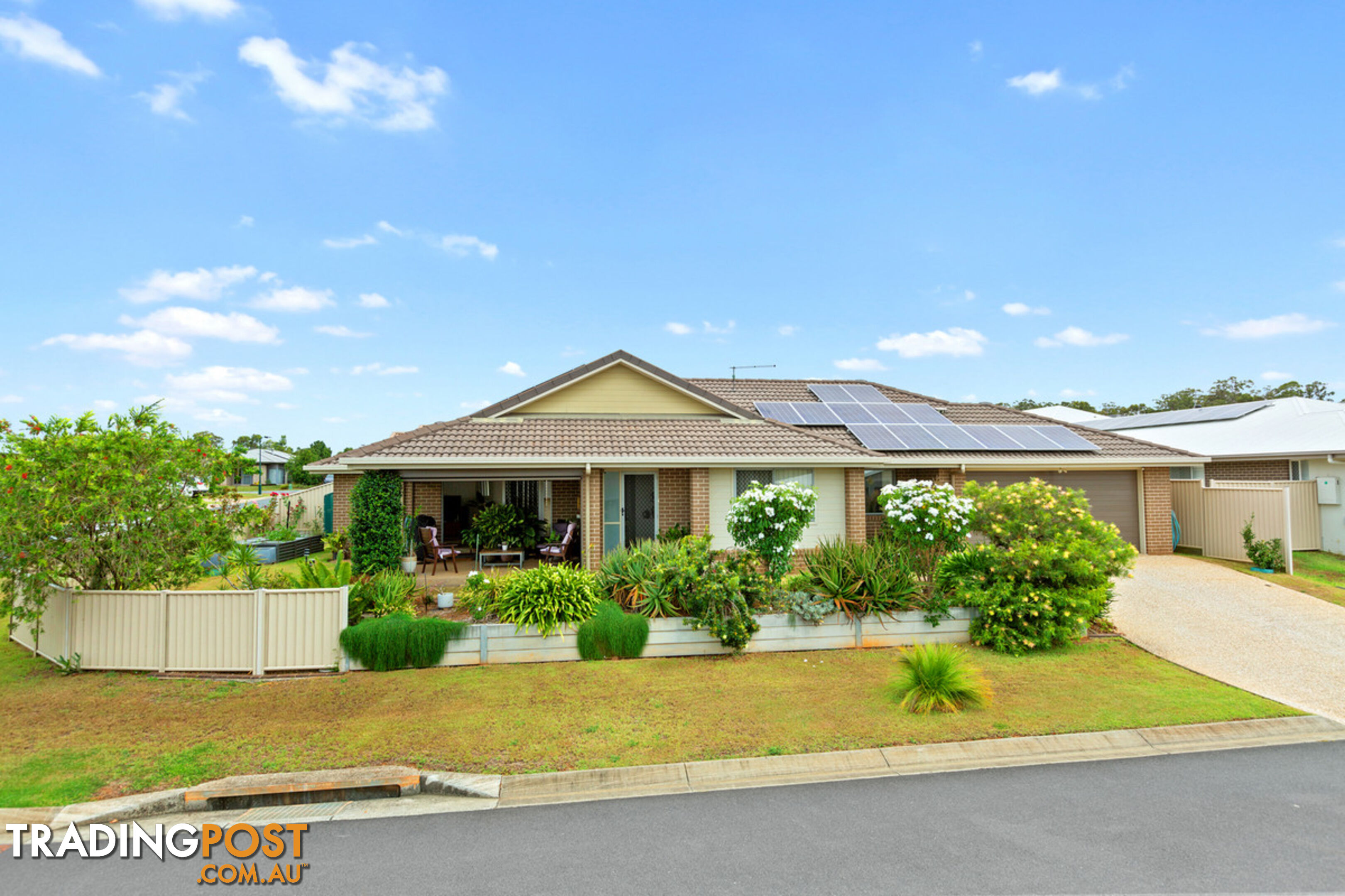 8 Willis Close REDLAND BAY QLD 4165