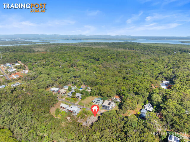 8 Naples Drive RUSSELL ISLAND QLD 4184