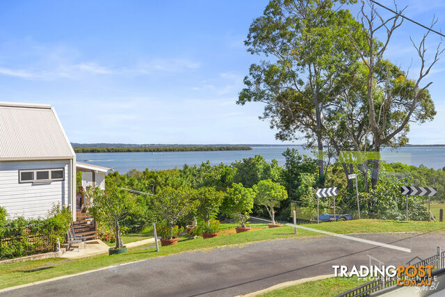 146 Jackson Road RUSSELL ISLAND QLD 4184