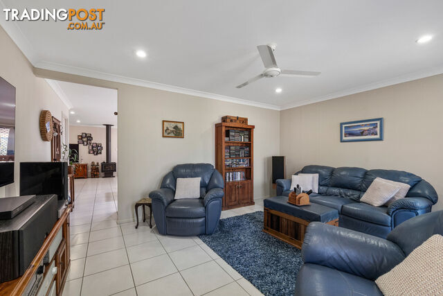 36 Jania Street REDLAND BAY QLD 4165 - photo 4 of 24