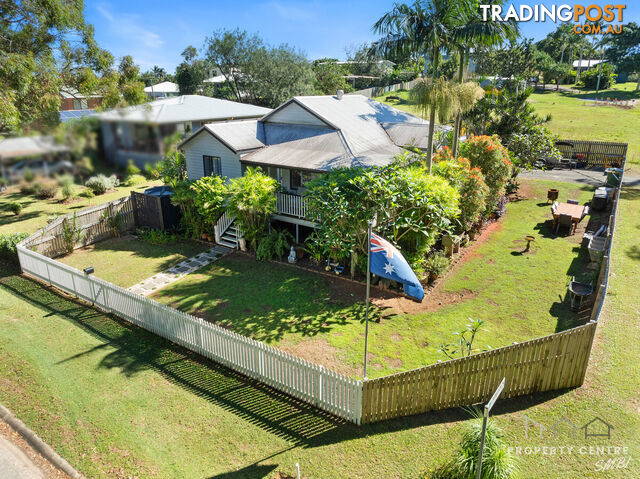 11 Waratah Street RUSSELL ISLAND QLD 4184