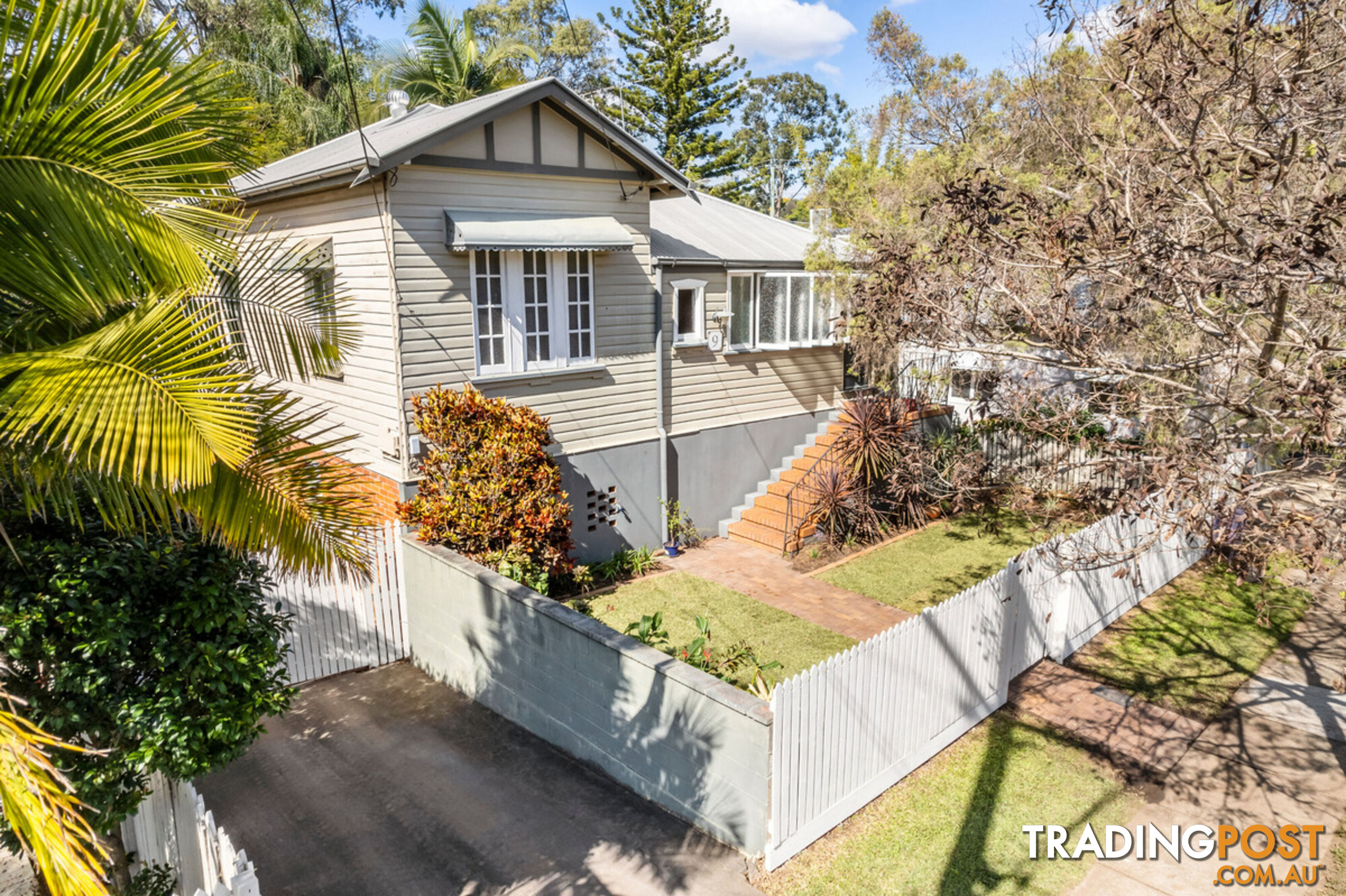 9 Fagan Road HERSTON QLD 4006