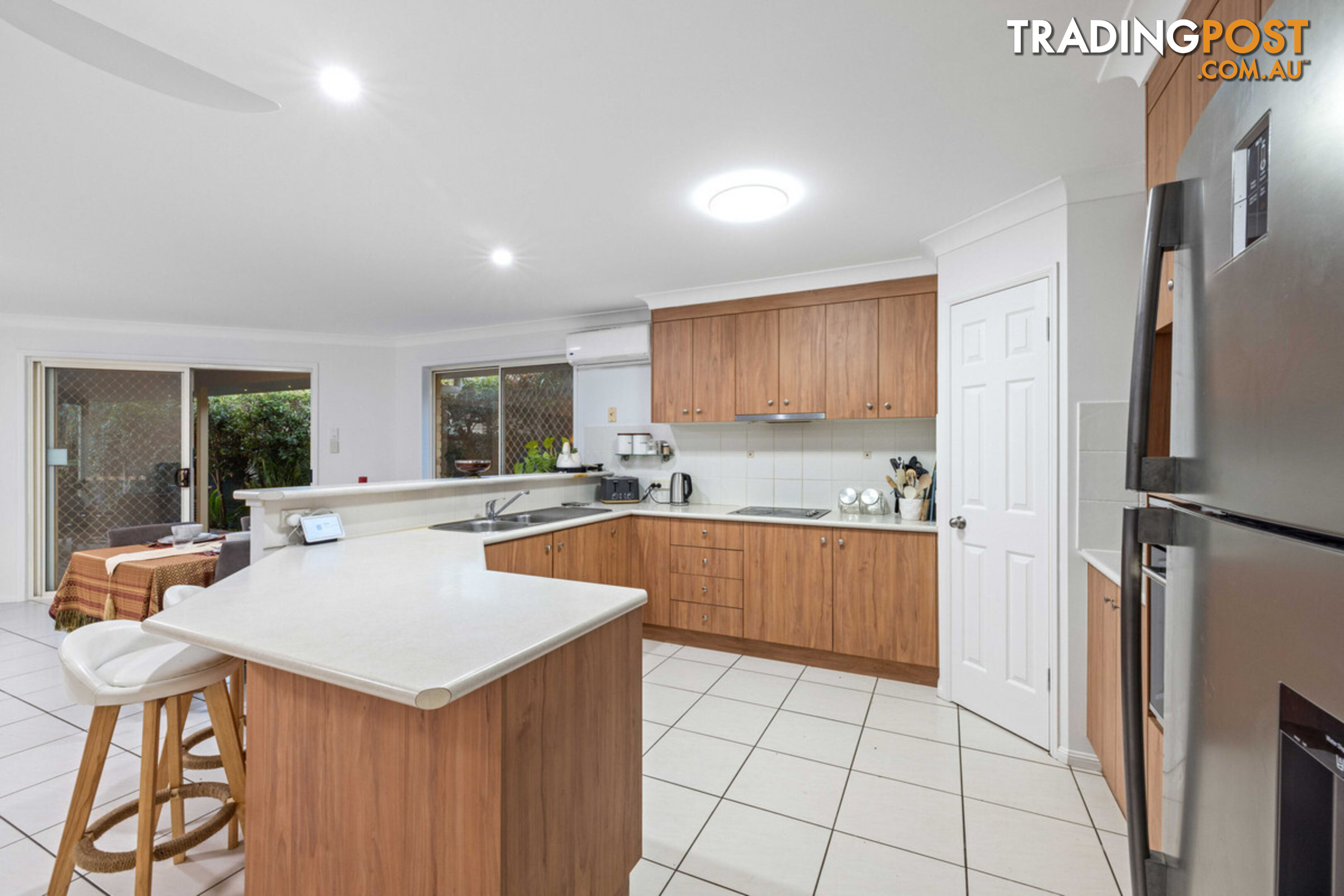 11 Manning Esplanade THORNLANDS qld 4164