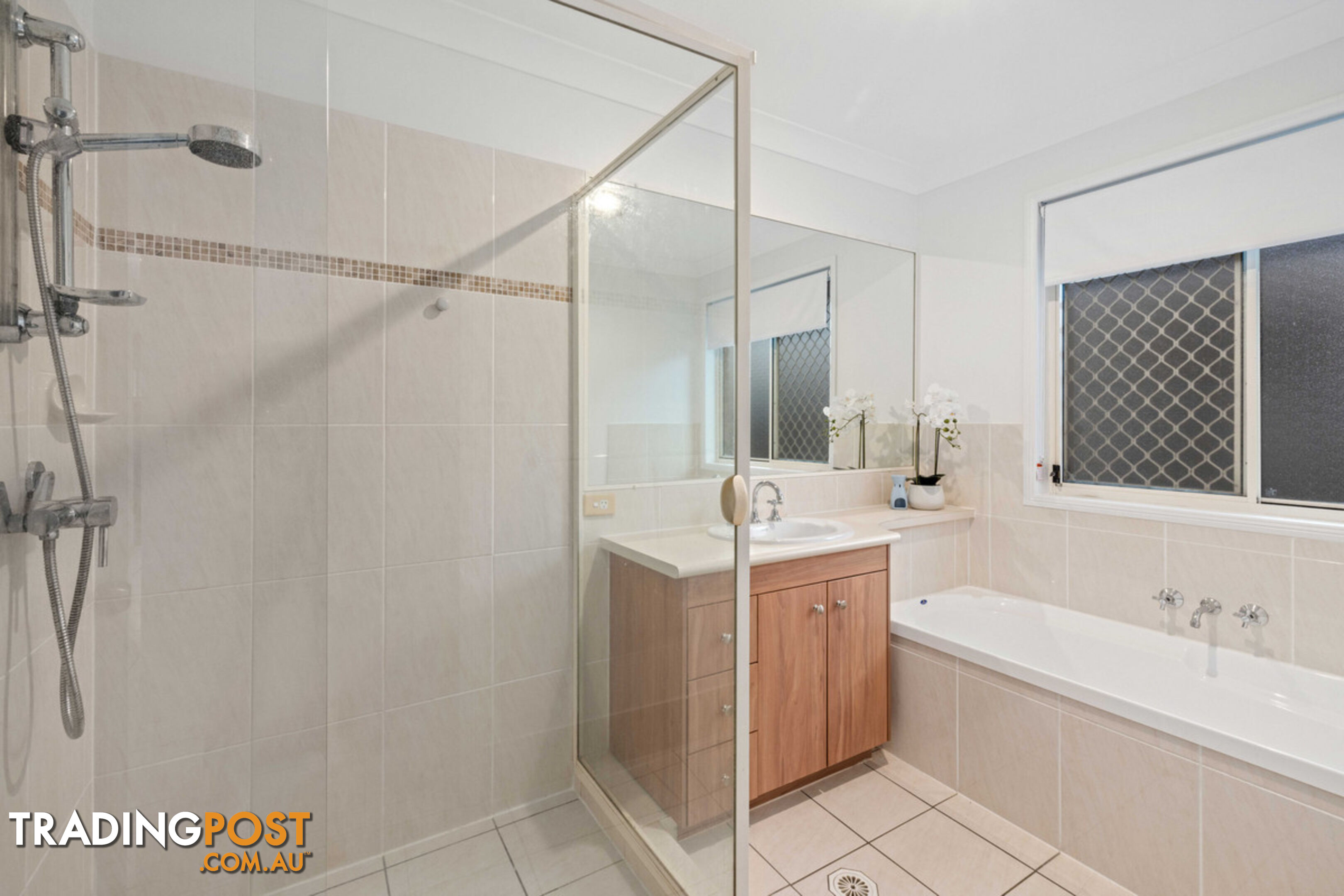 11 Manning Esplanade THORNLANDS qld 4164