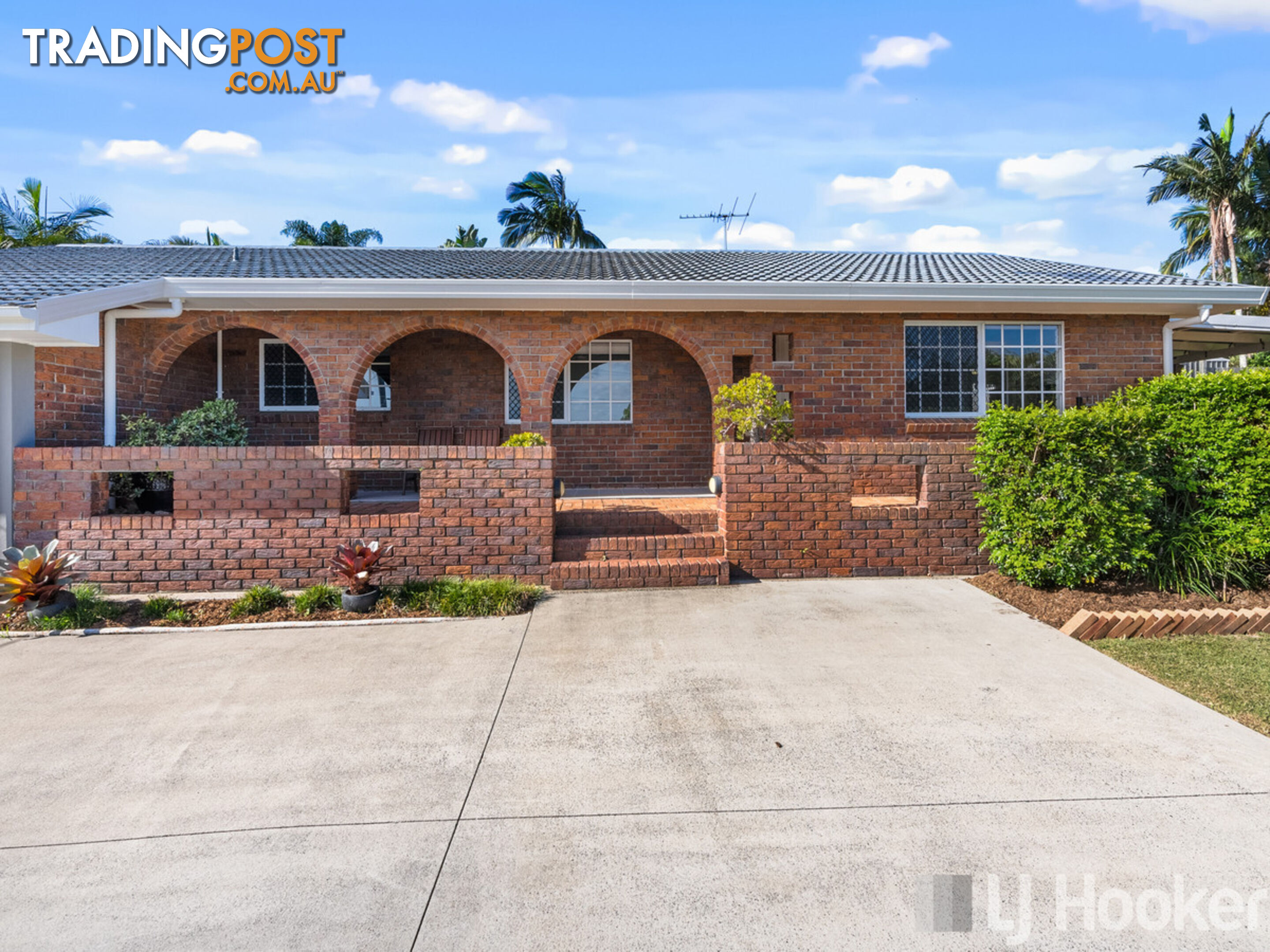 1 Lake View Drive THORNLANDS QLD 4164