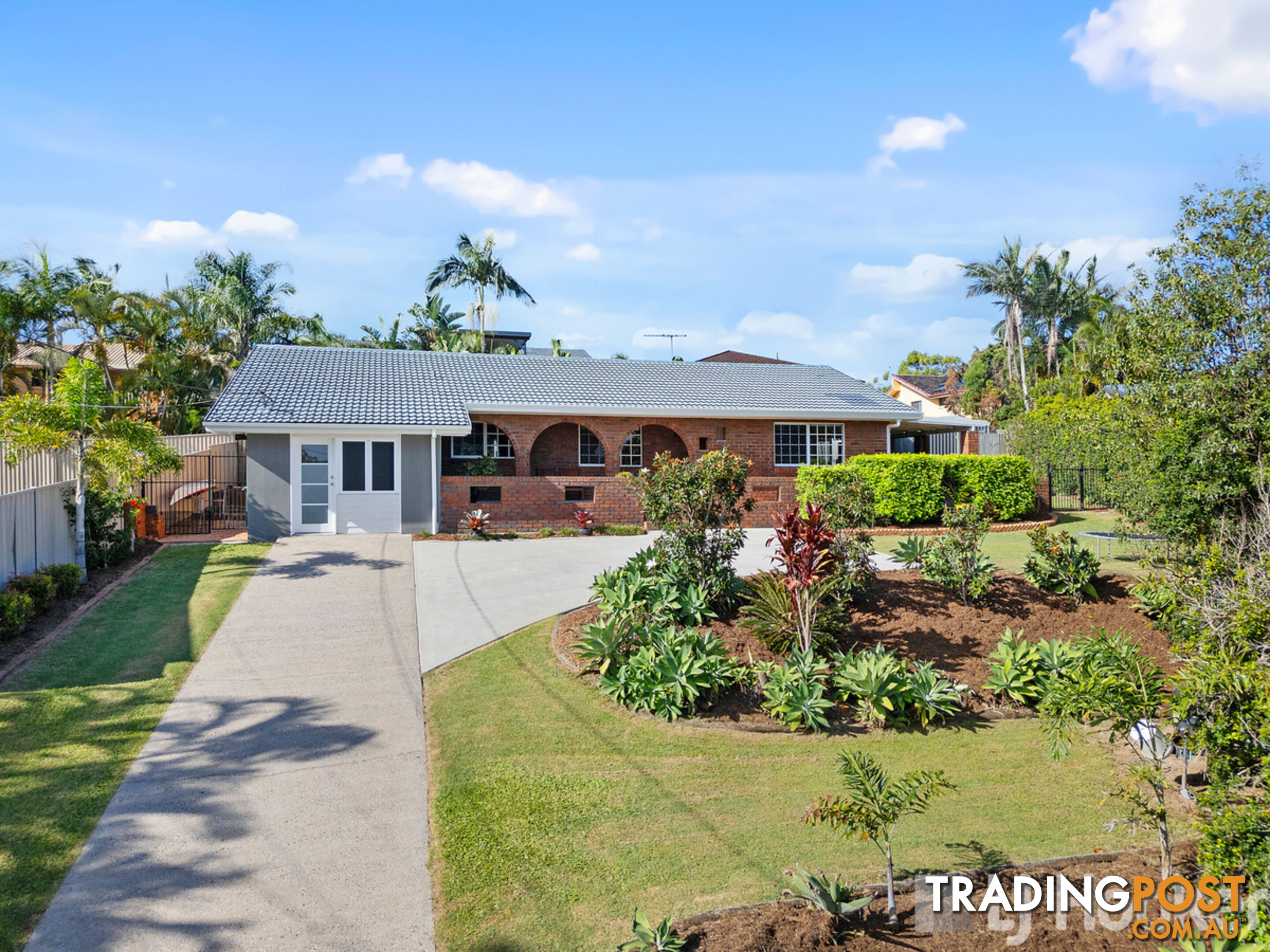 1 Lake View Drive THORNLANDS QLD 4164