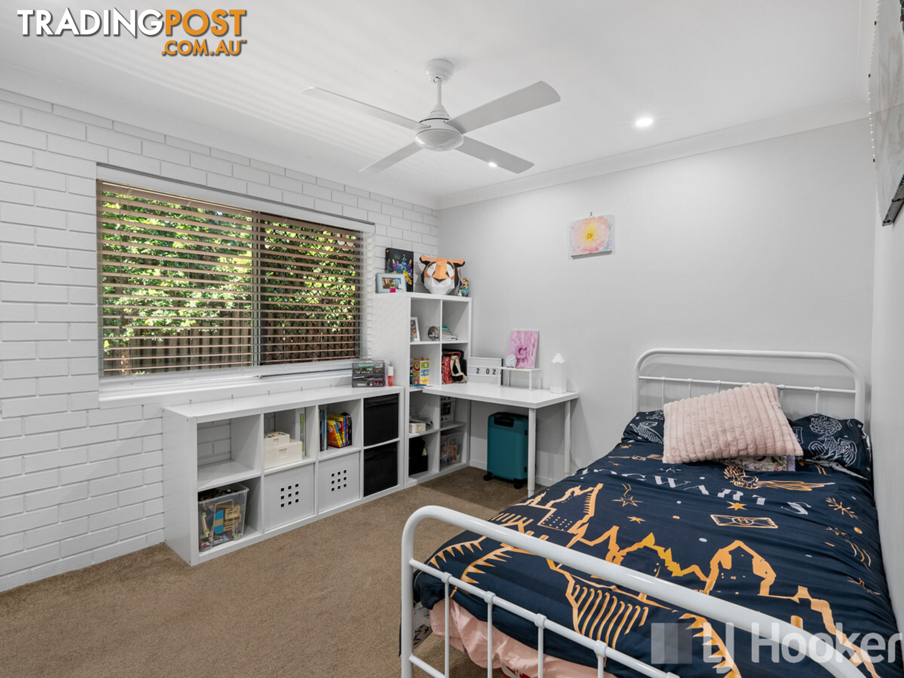 1 Lake View Drive THORNLANDS QLD 4164