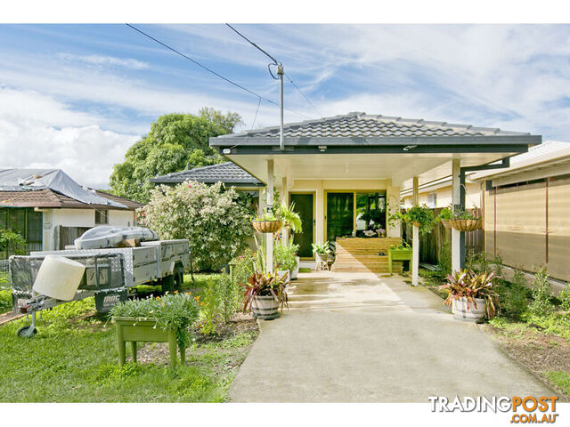 9 Michael Street REDLAND BAY QLD 4165