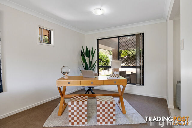 15 Sam Place THORNLANDS QLD 4164