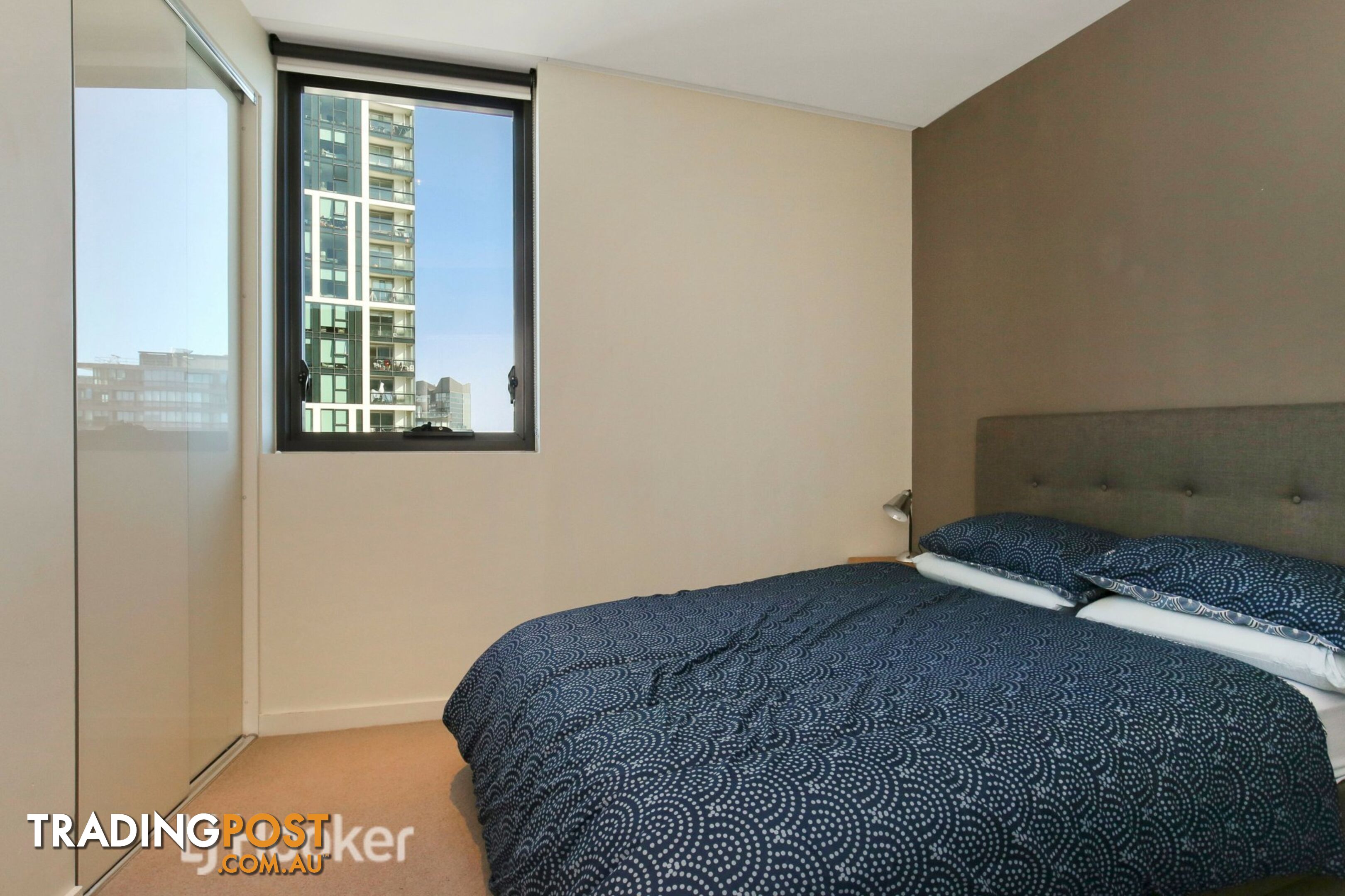 266/8 Waterside Place DOCKLANDS VIC 3008