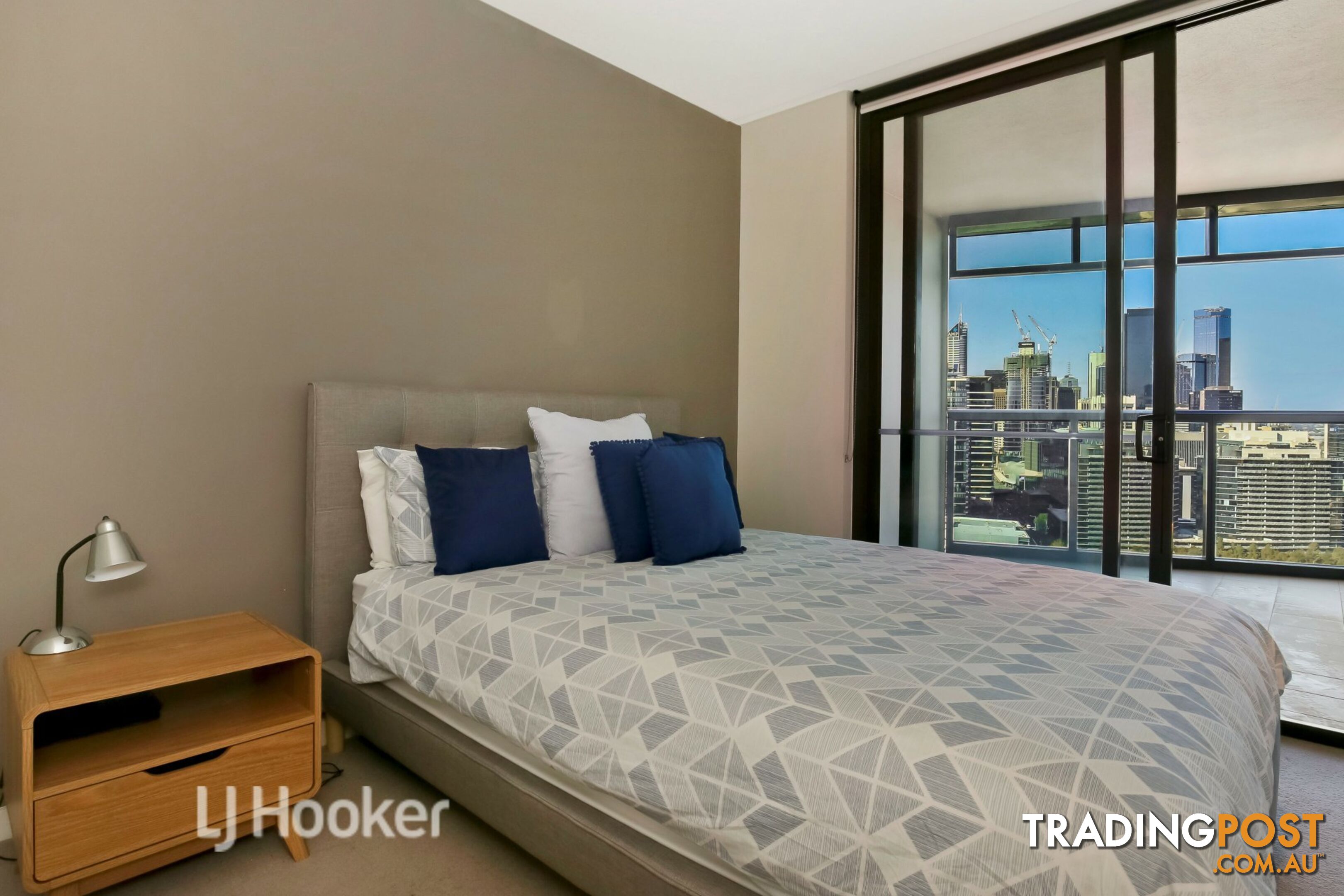 266/8 Waterside Place DOCKLANDS VIC 3008