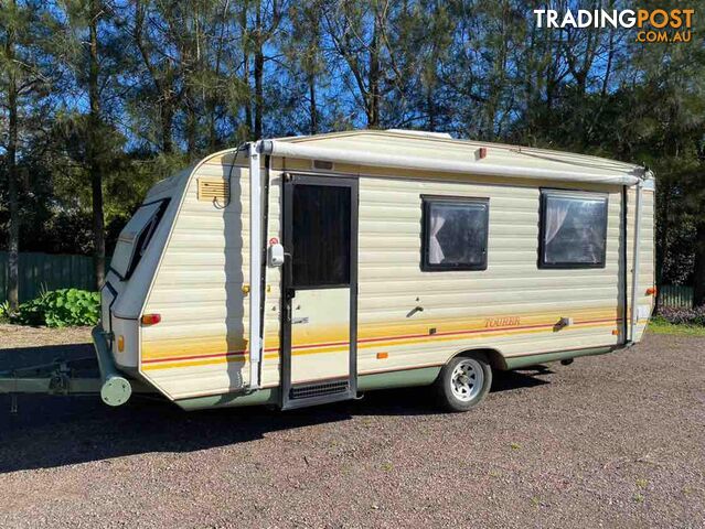 1992 GOLF TOURER CARAVAN