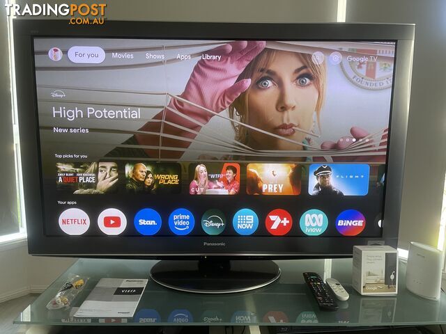 PANASONIC VIERA PLASMA TV (50”)  AS WELL AS CHROMECAST  STREAMING DEVICE AND MORE !