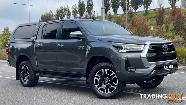 2020 TOYOTA HILUX SR5  CAB CHASSIS