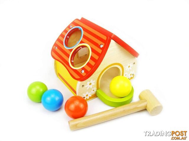 WOODEN HOUSE POUNDING GAME