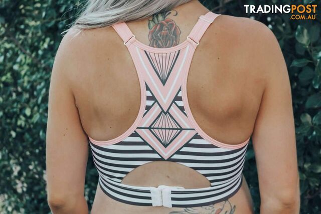 The Diamond Peach Crop - photo 3 of 5
