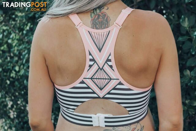 The Diamond Peach Crop - photo 3 of 5