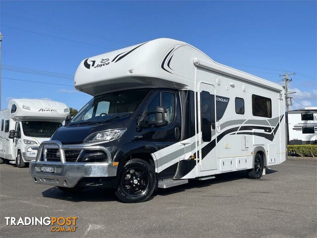 2017-Jayco-Conquest-FA-25-3-HR-25FT-Motor-Home