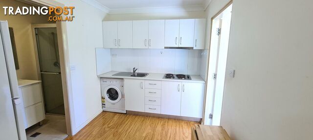 Flat At O'Meara St Carlton NSW 2218