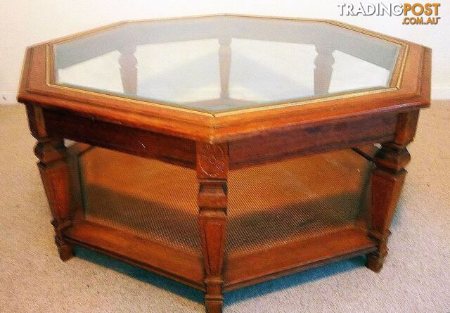 Octagonal glass coffee table. Make an offer