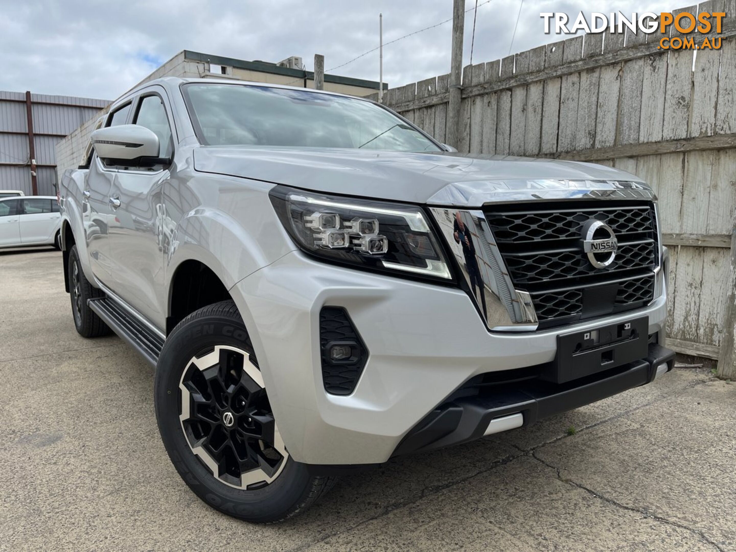 2023 NISSAN NAVARA  4X4 2.3 DSL AUTO DC ST-X LN UTILITY