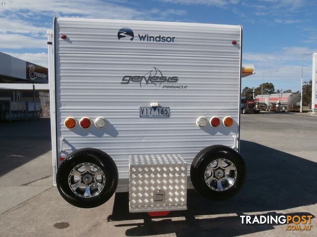 2012 Windsor Genesis Pinnacle Family Bunk - photo 4 of 31