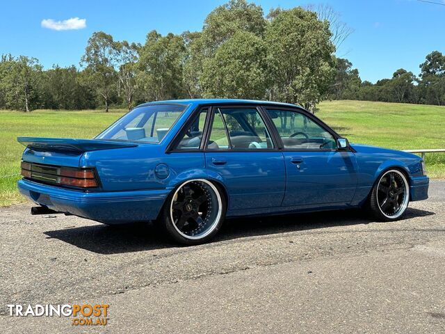 1985 HOLDEN COMMODORE Blue Meanie VK Sedan