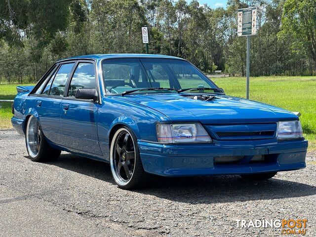 1985 HOLDEN COMMODORE Blue Meanie VK Sedan