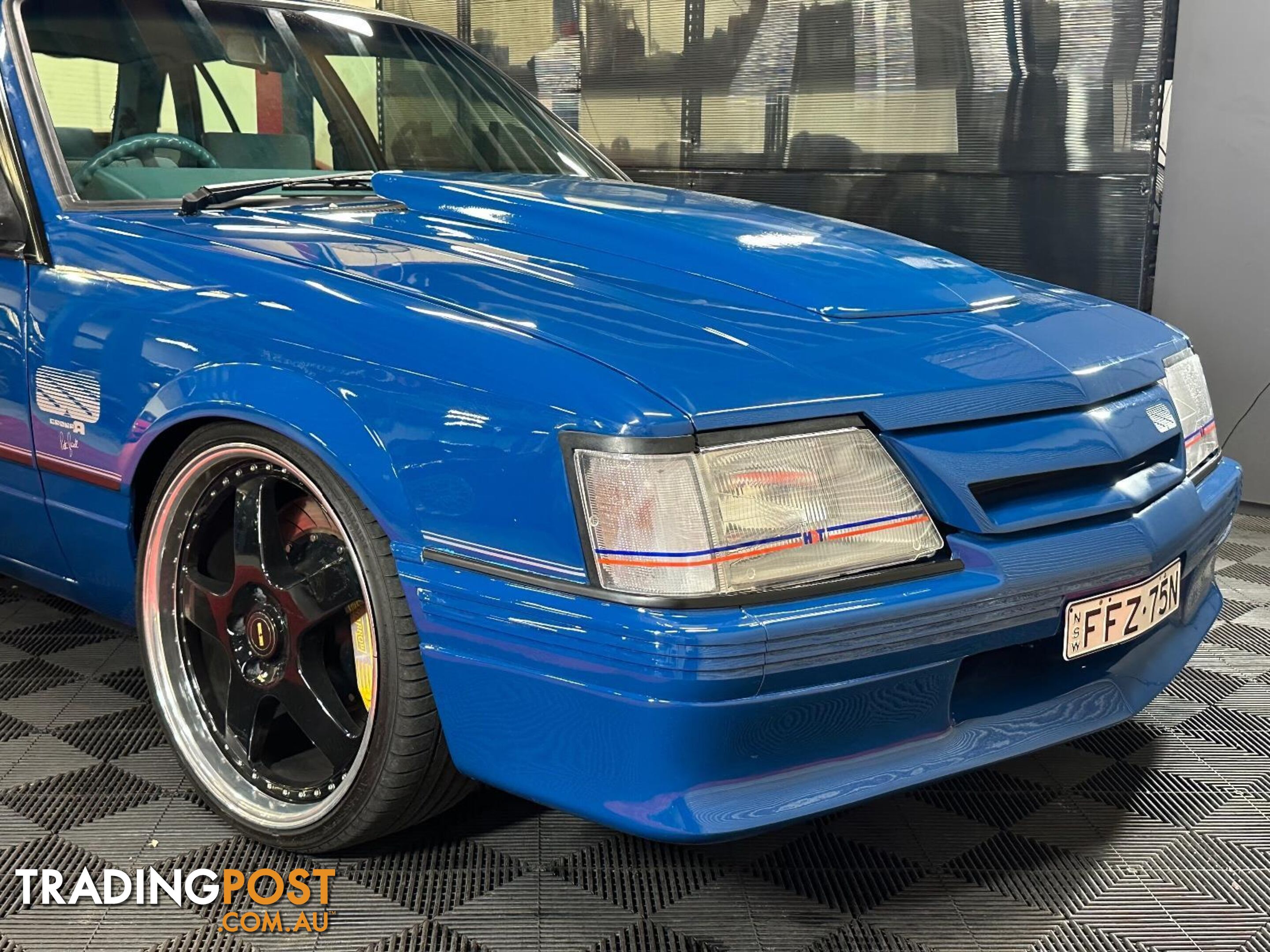 1985 HOLDEN COMMODORE Blue Meanie VK Sedan