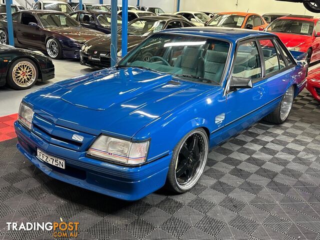 1985 HOLDEN COMMODORE Blue Meanie VK Sedan