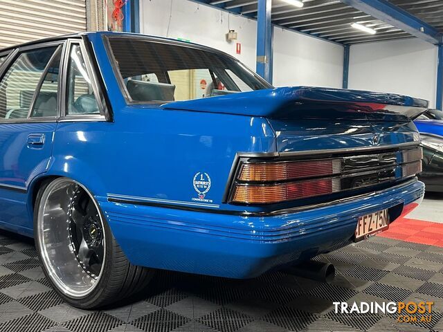 1985 HOLDEN COMMODORE Blue Meanie VK Sedan