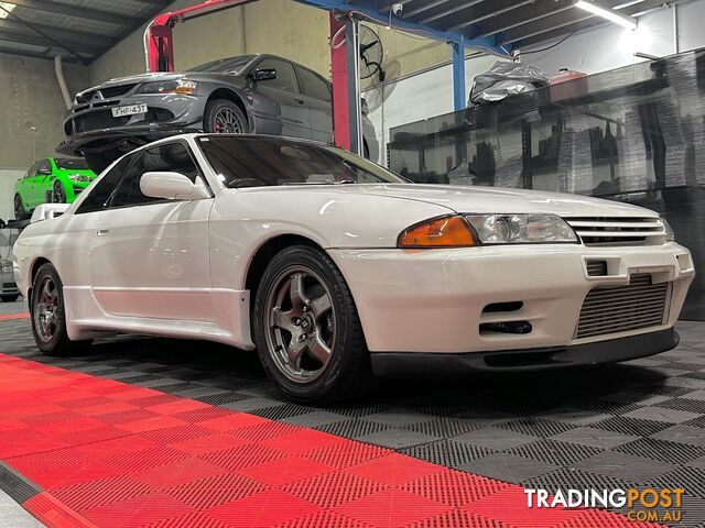 1994 NISSAN SKYLINE GT-R R32 Coupe