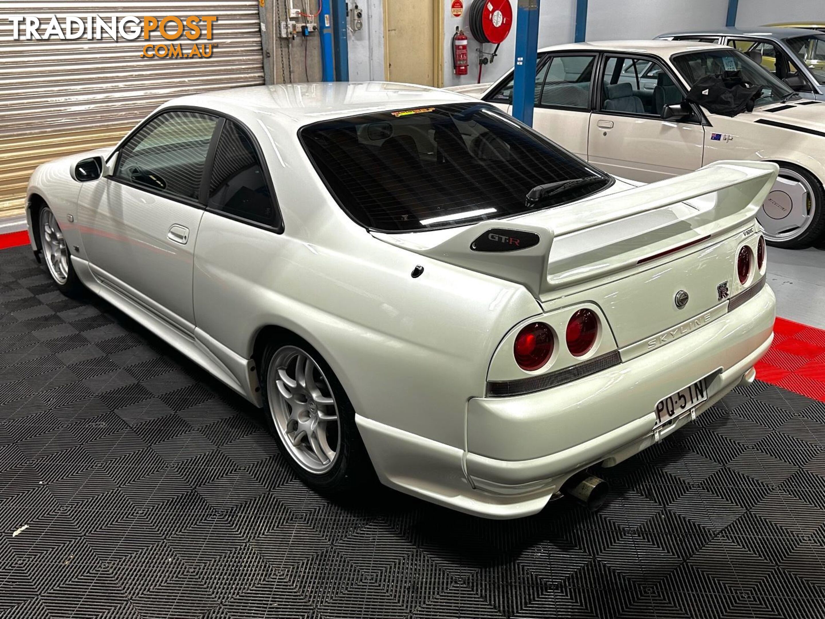 1997 NISSAN SKYLINE GT-R V-Spec R33 Coupe