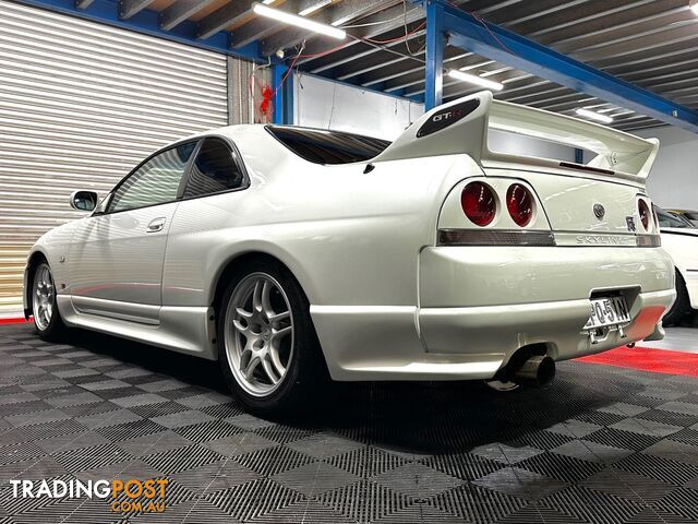 1997 NISSAN SKYLINE GT-R V-Spec R33 Coupe