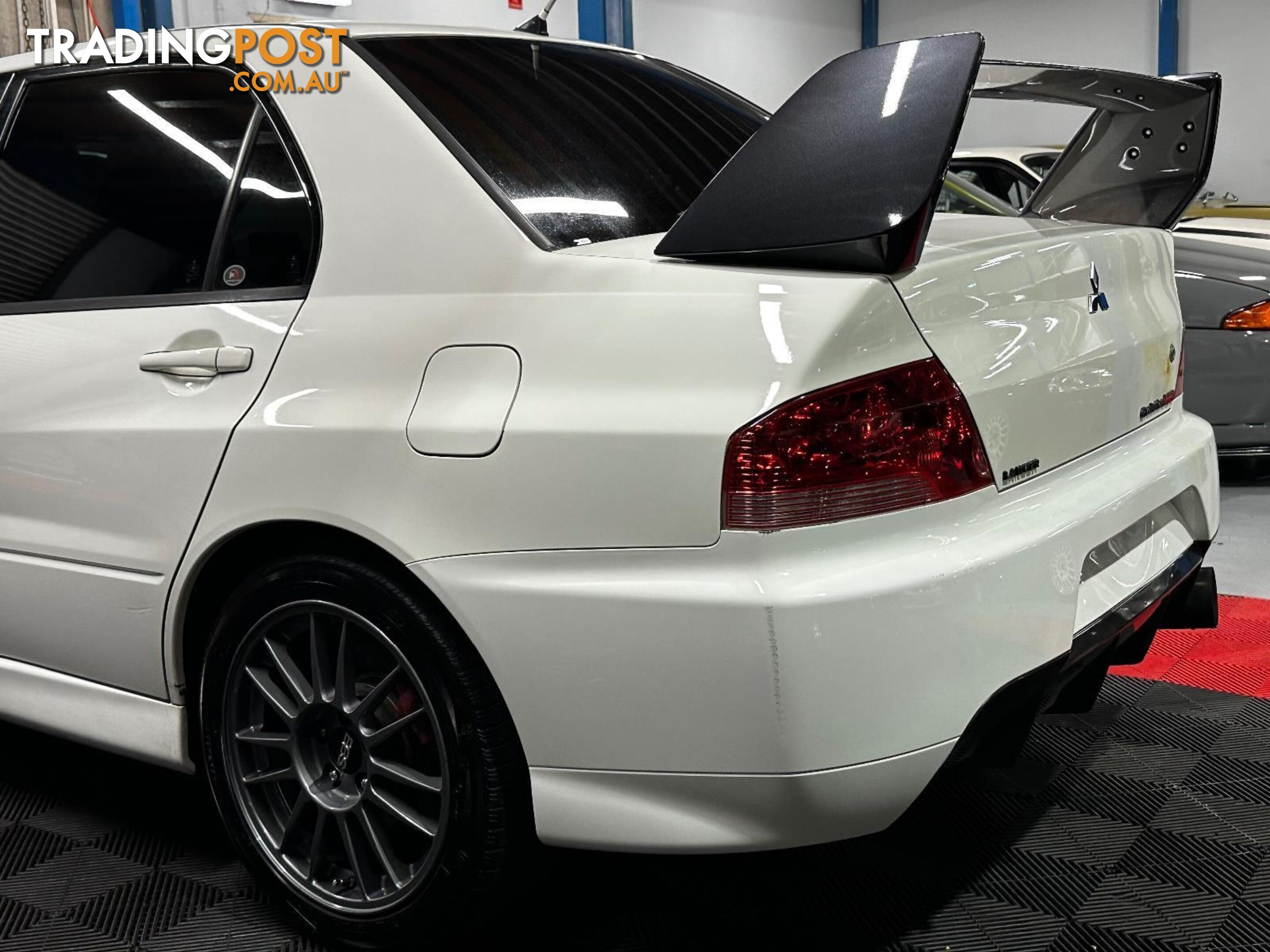 2004 MITSUBISHI LANCER EVOLUTION VIII MR  4D SEDAN