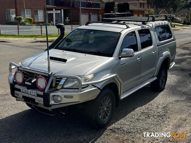 2012 TOYOTA HILUX SR5 (4x4) KUN26R MY12 DUAL CAB P/UP