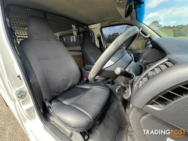 2014 TOYOTA HIACE LWB KDH201R MY14 4D VAN