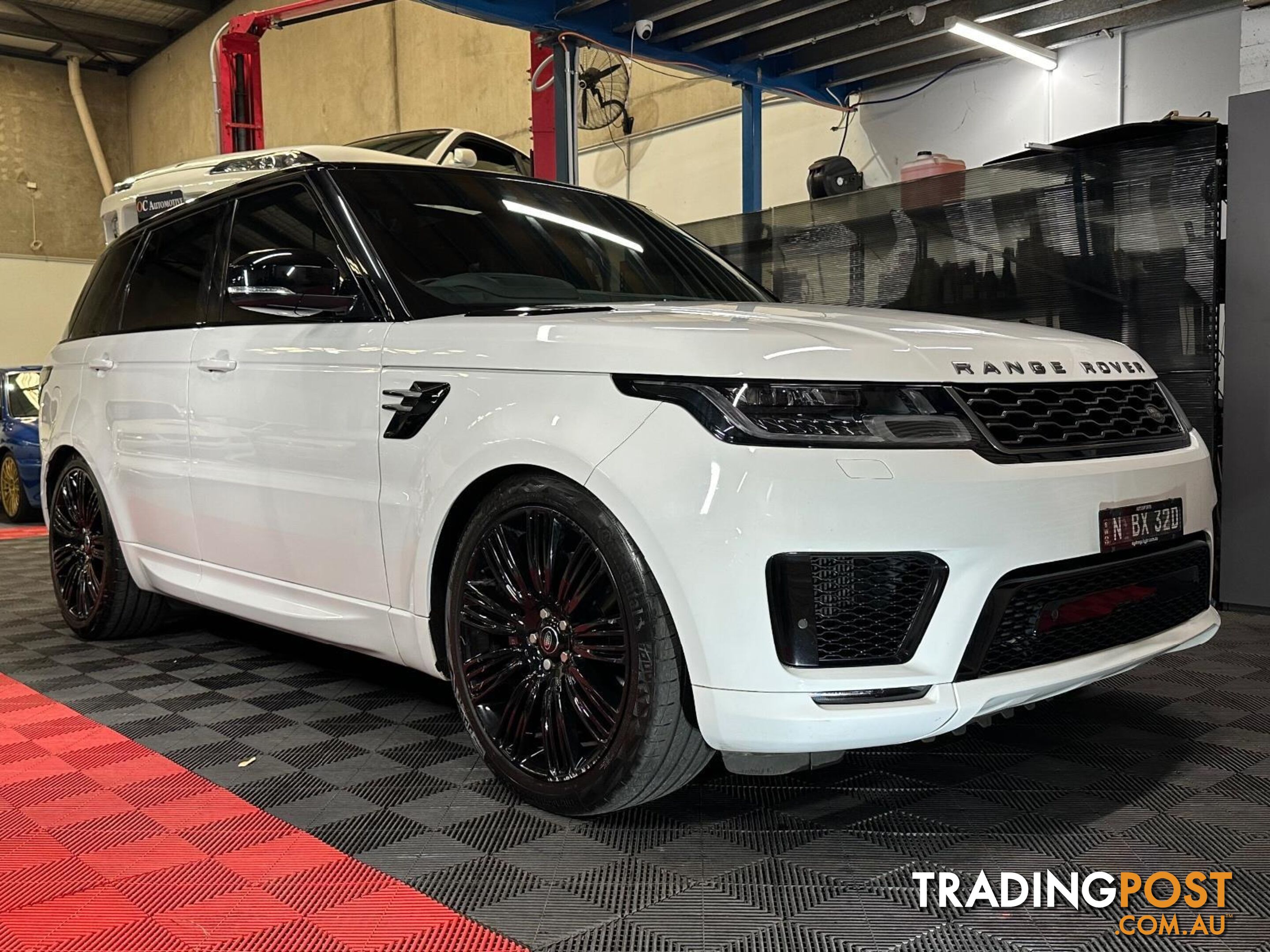 2018 RANGE ROVER RANGE ROVER SPORT SDV8 HSE DYNAMIC (250kW) LW MY18 4D WAGON