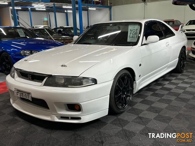 1995 NISSAN SKYLINE GT-R R33 COUPE