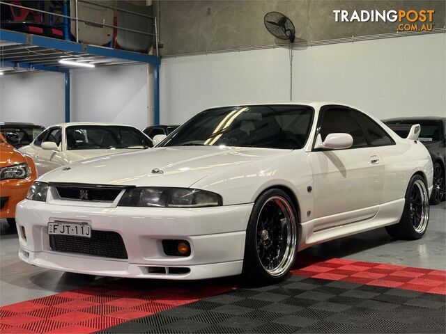 1995 NISSAN SKYLINE GT-R R33 COUPE - photo 3 of 24