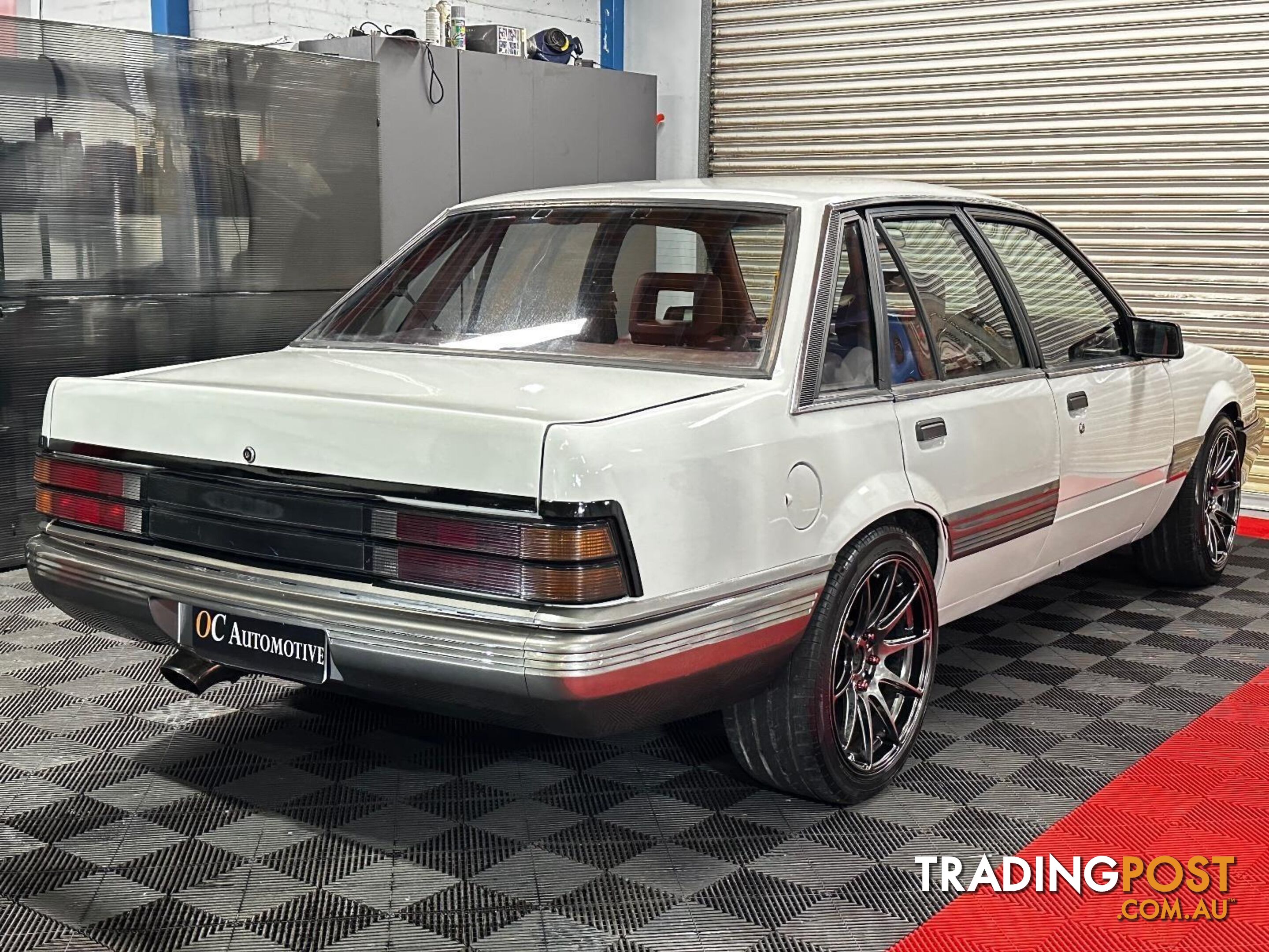 1986 HOLDEN COMMODORE SL VL 4D SEDAN