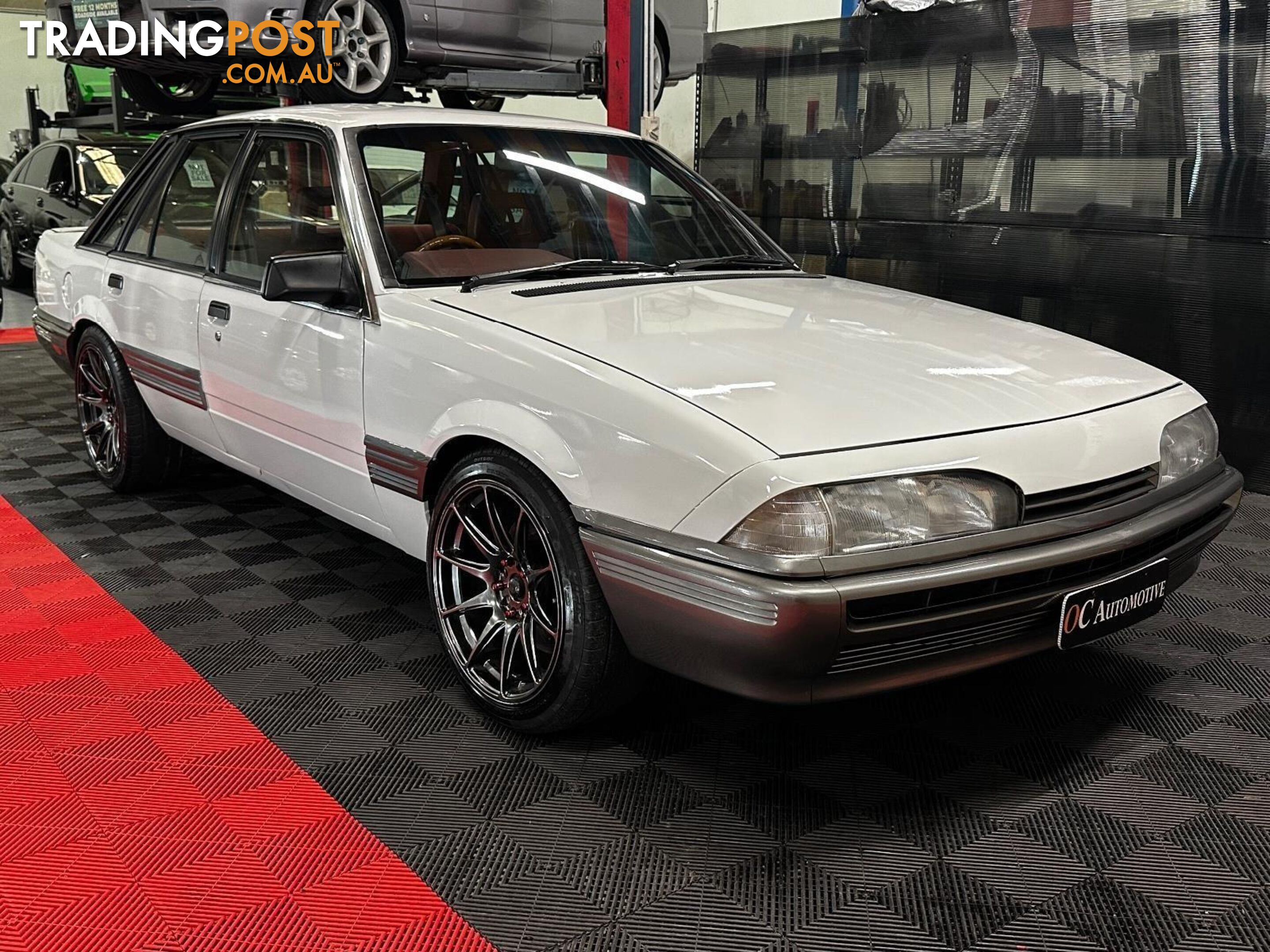 1986 HOLDEN COMMODORE SL VL 4D SEDAN