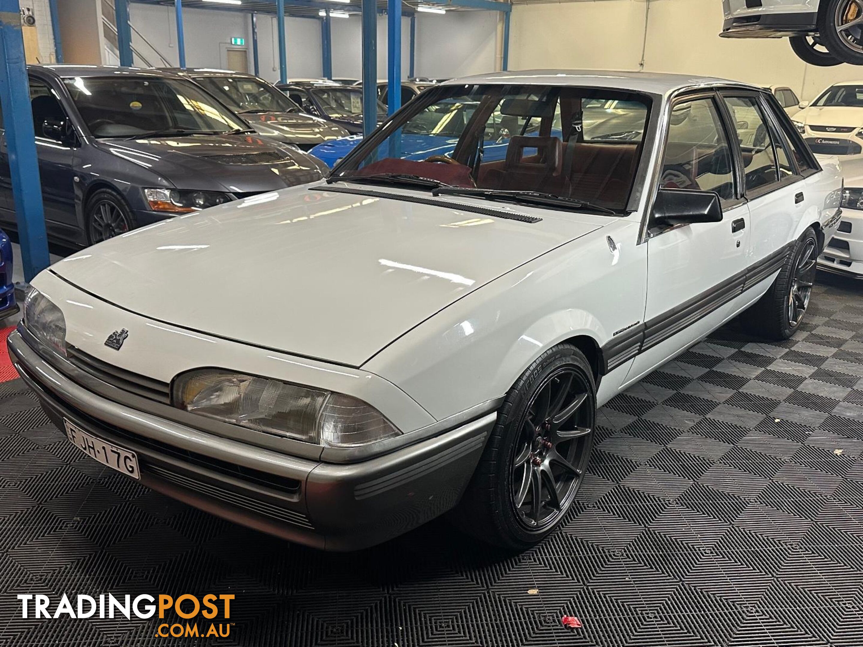 1986 HOLDEN COMMODORE SL VL 4D SEDAN